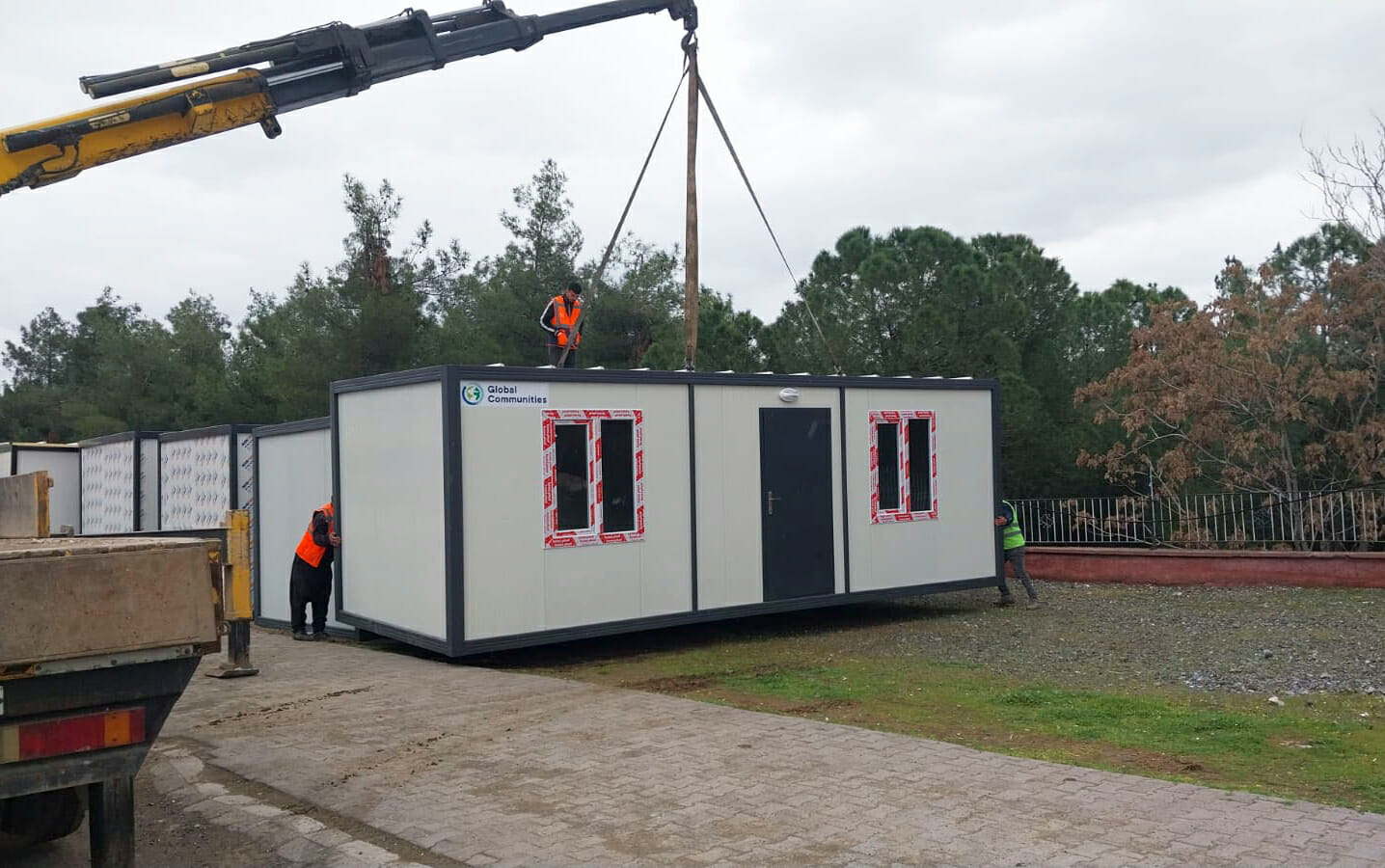 Global Communities is working in collaboration with AFAD to procure and distribute temporary shelters to earthquake-affected families in southeast Türkiye. Photo: Global Communities